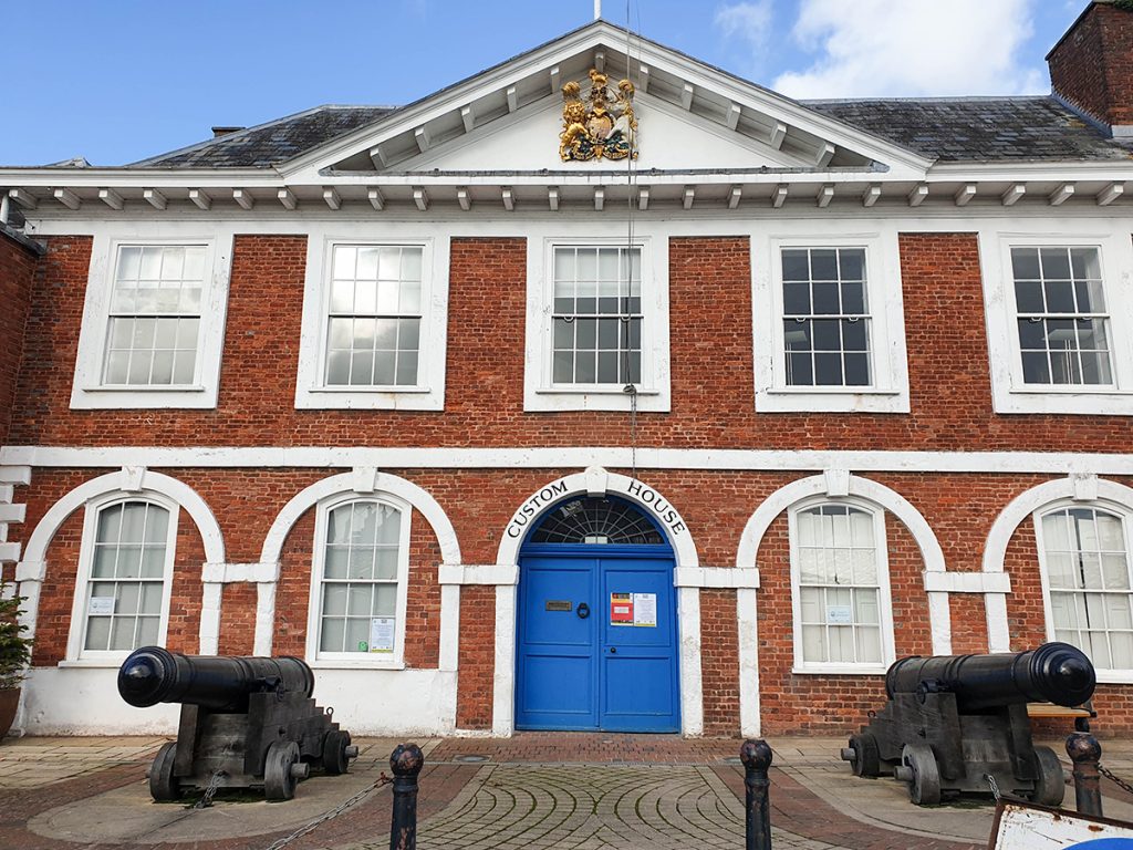 tourist information center exeter