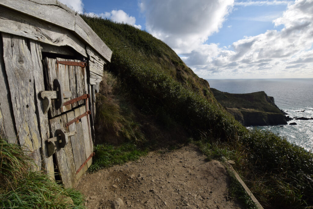 The hut on the cliffs above Morwenstow