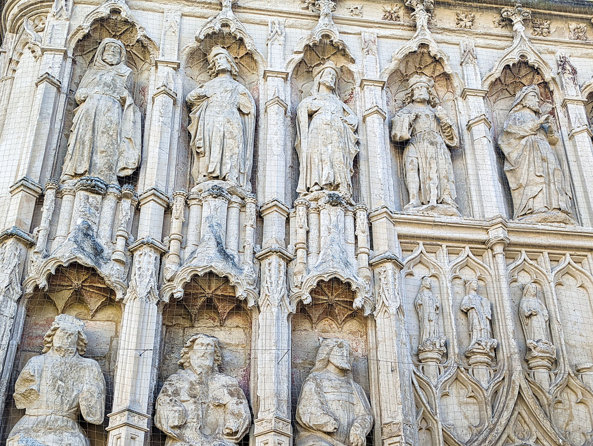 Exeter Monuments How to Visit Exeter Cathedral: Devon's Ecclesial Heart