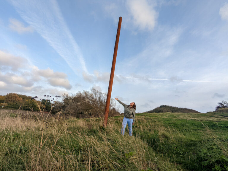 What is the rusty pole in Exmouth? And how to visit it!