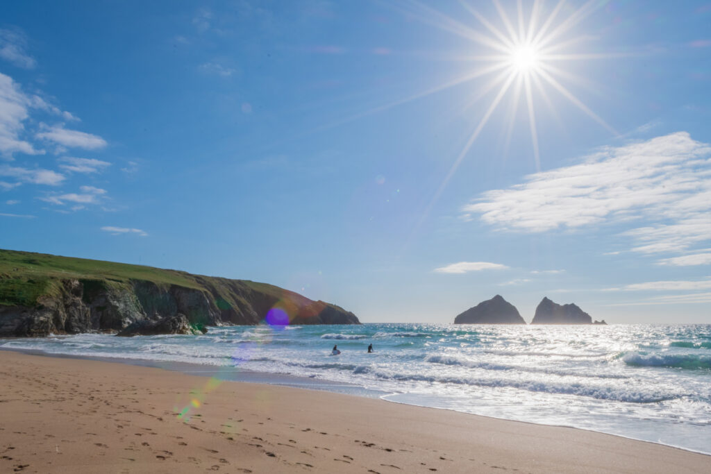 Landscape photo of the beach at Holywell bay in Cornwall